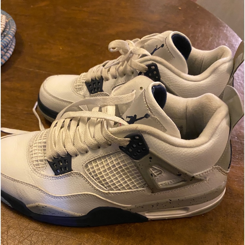 Nike air, Jordan 4 retro white and midnight navy.